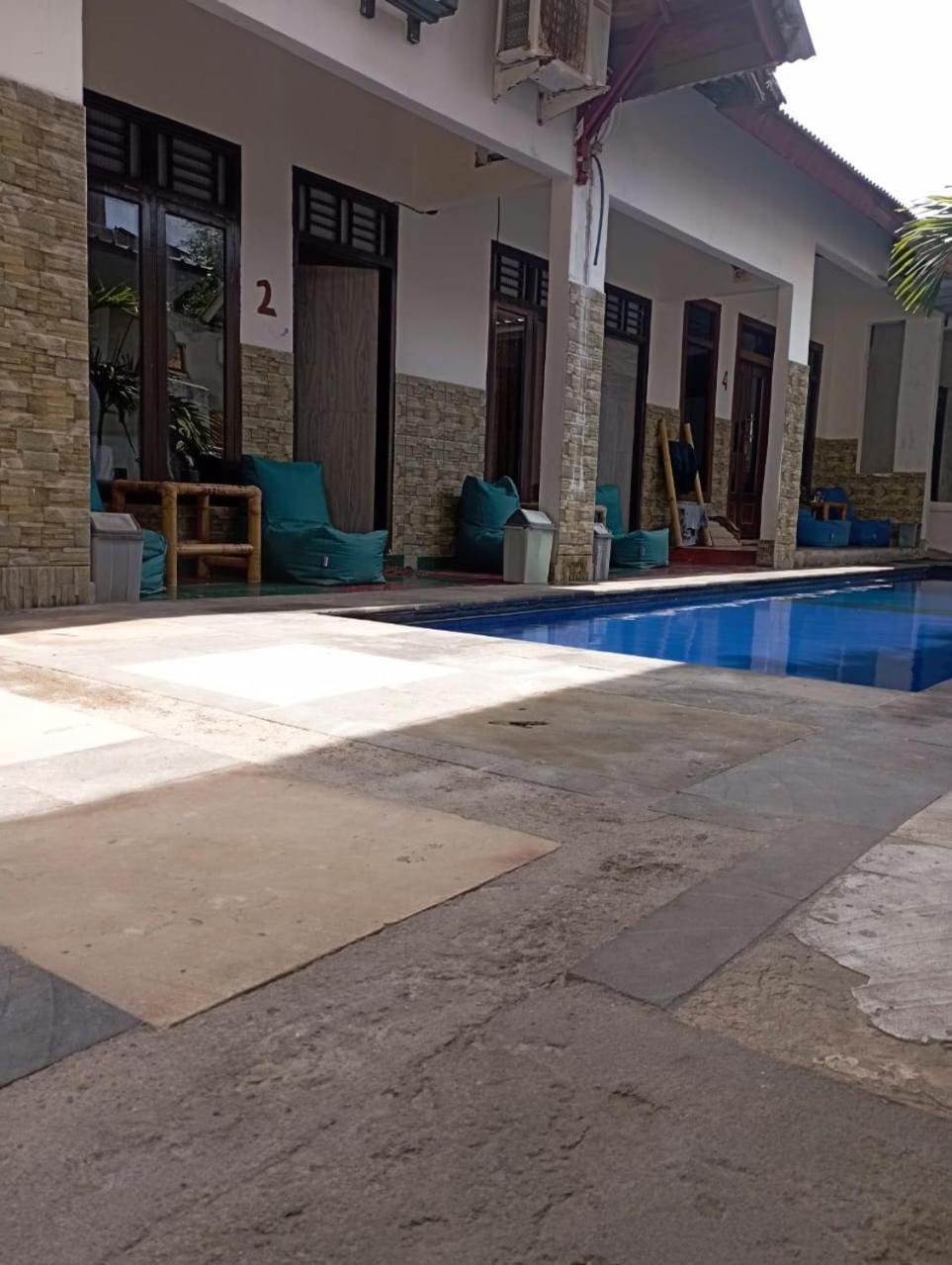 Wahyu Gili 1 Hotel Джили Трауанган Екстериор снимка