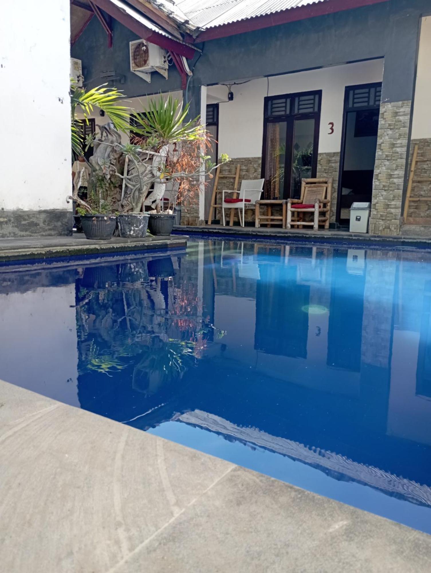 Wahyu Gili 1 Hotel Джили Трауанган Екстериор снимка