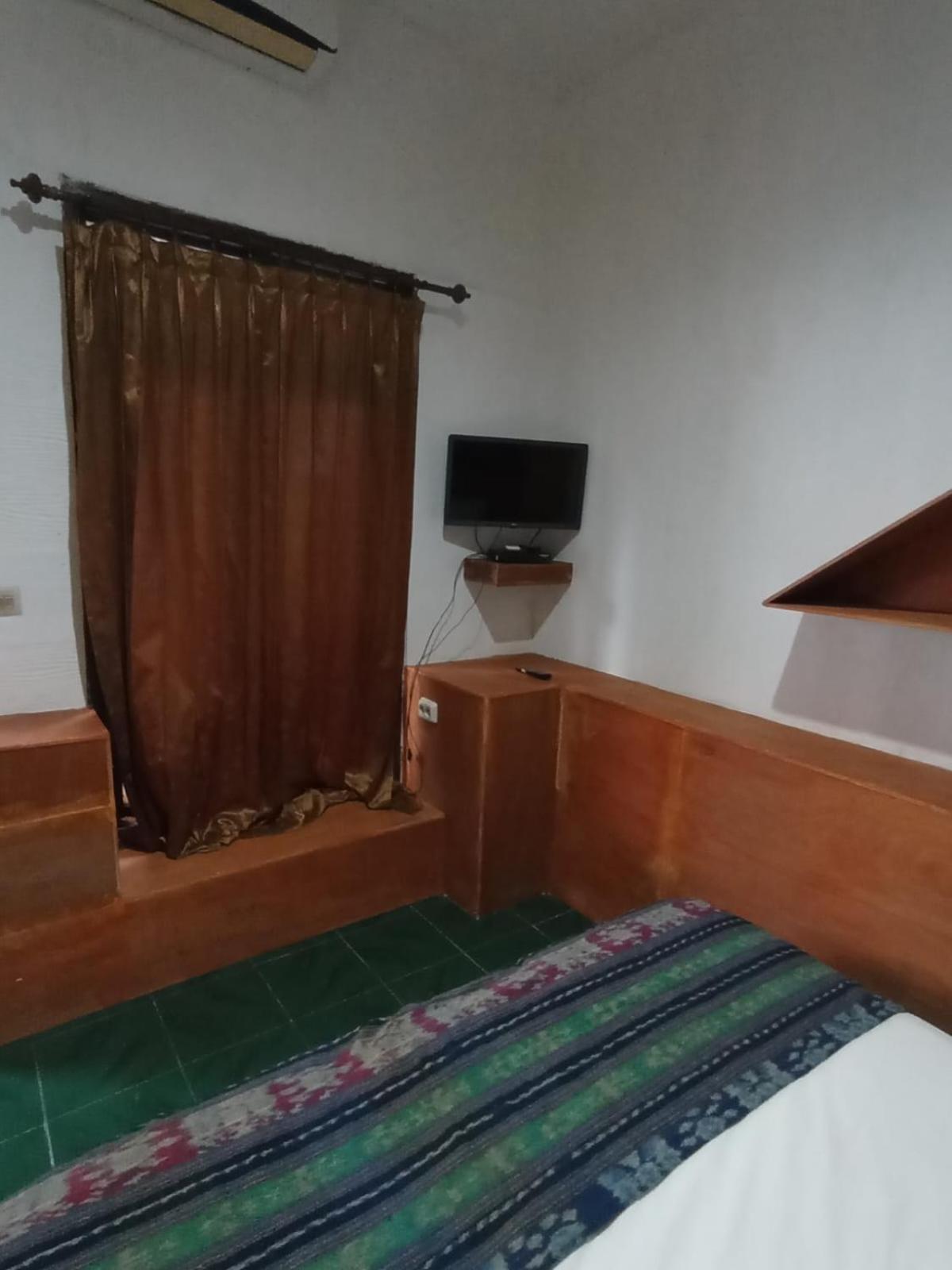 Wahyu Gili 1 Hotel Джили Трауанган Екстериор снимка