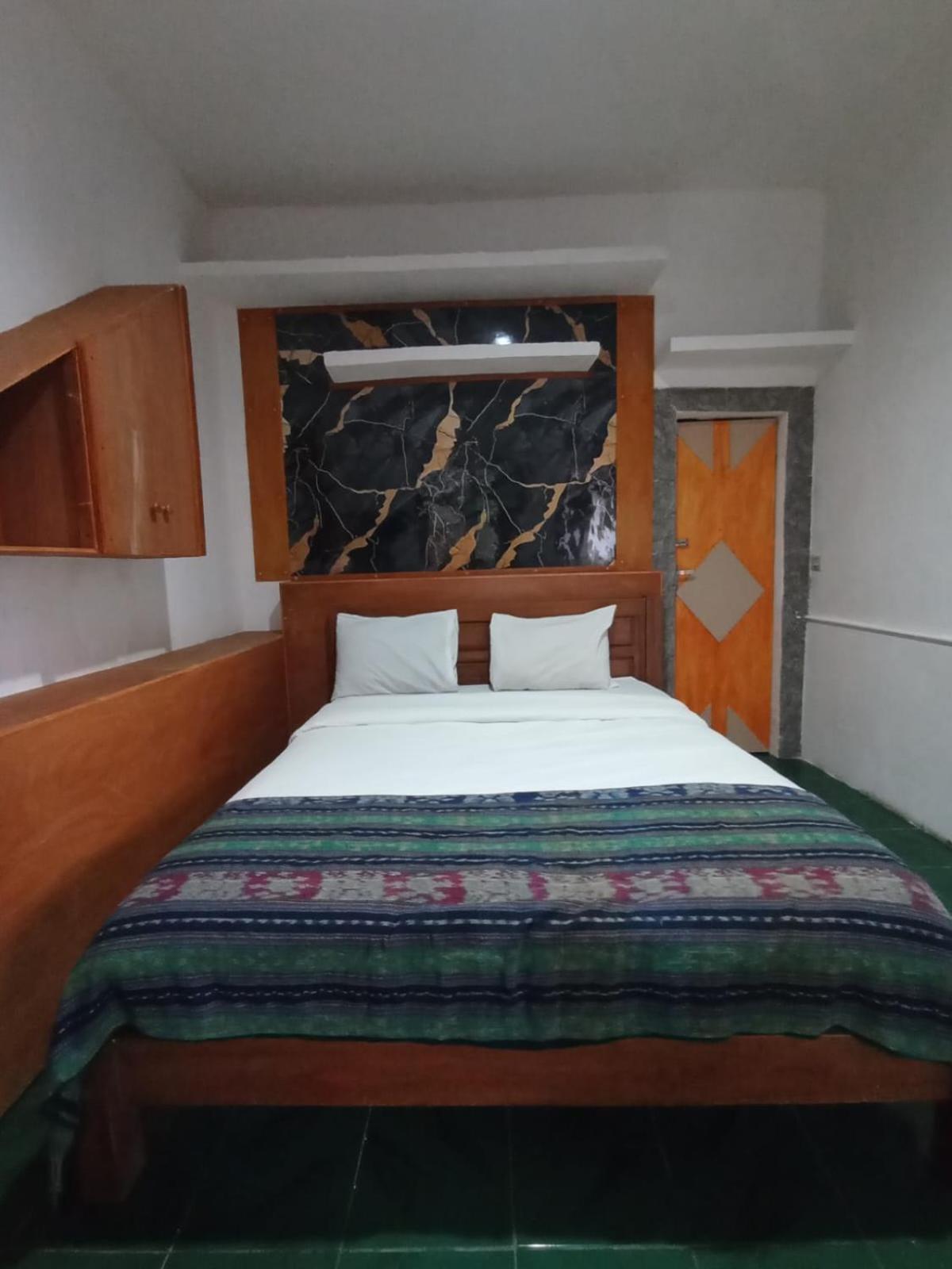 Wahyu Gili 1 Hotel Джили Трауанган Екстериор снимка