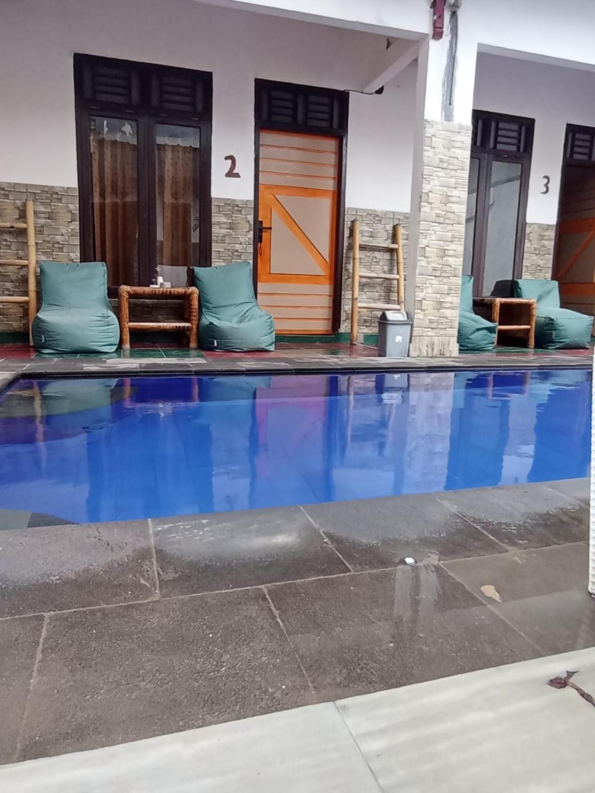 Wahyu Gili 1 Hotel Джили Трауанган Екстериор снимка