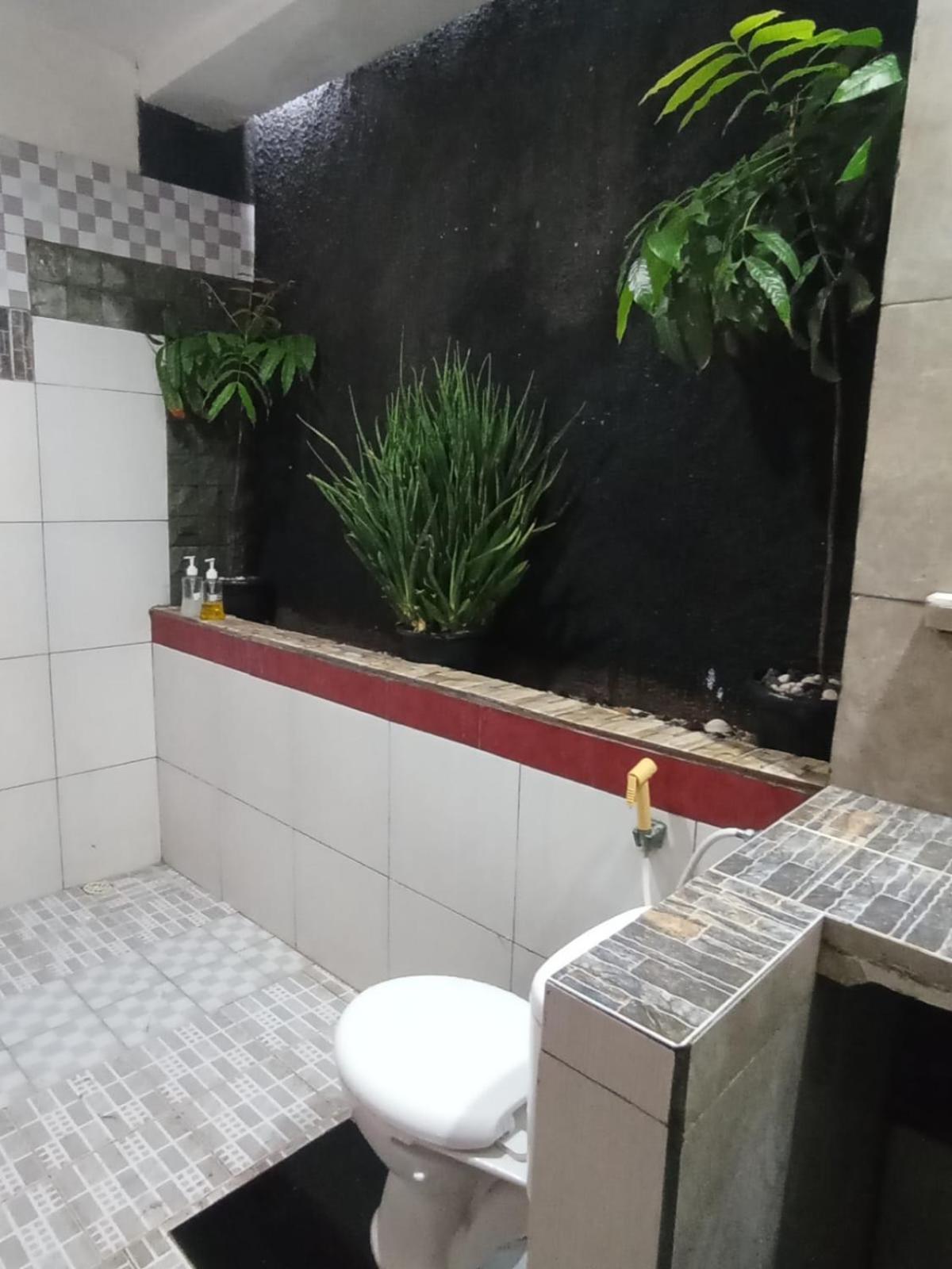 Wahyu Gili 1 Hotel Джили Трауанган Екстериор снимка