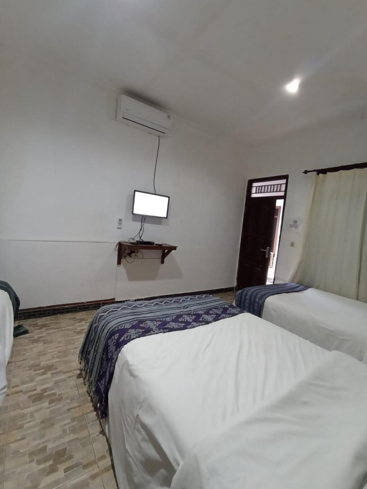 Wahyu Gili 1 Hotel Джили Трауанган Екстериор снимка